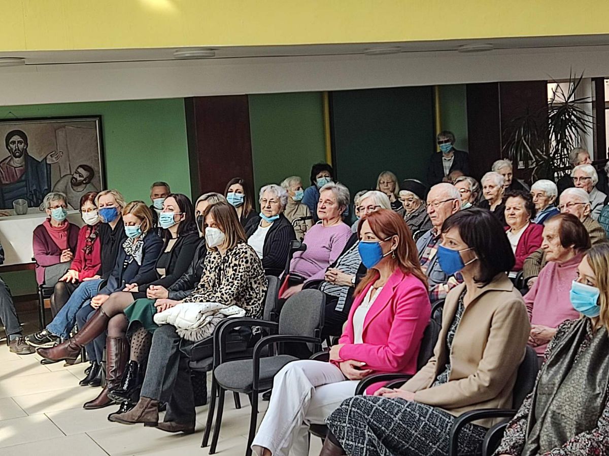 00000247 img cc4038b64fb9528d54d99ae41c6dea1d v 00000247 img cc4038b64fb9528d54d99ae41c6dea1d v