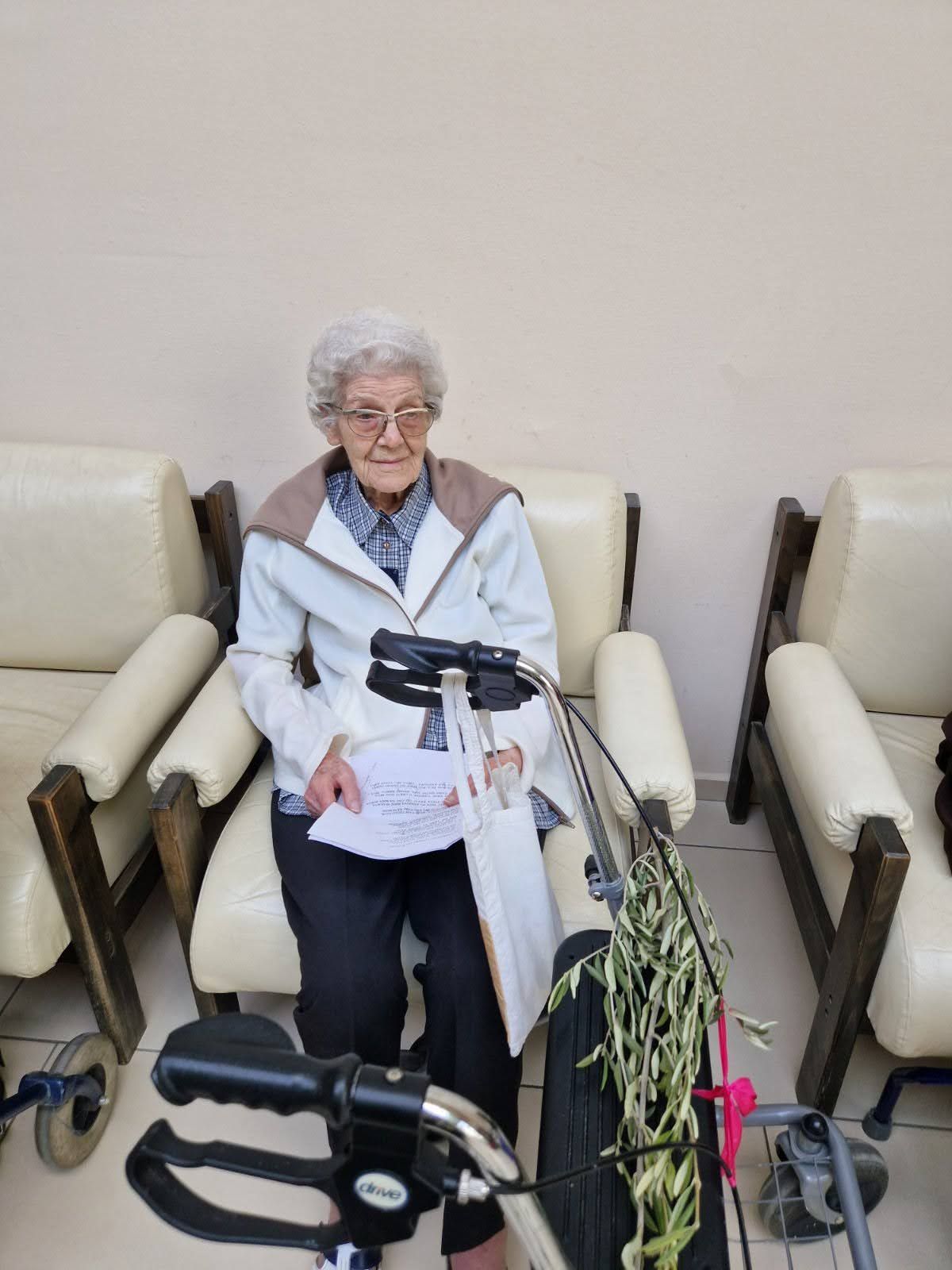 00000283 img 413b8a5e8201728ca4c7a5a73c5e8c77 v