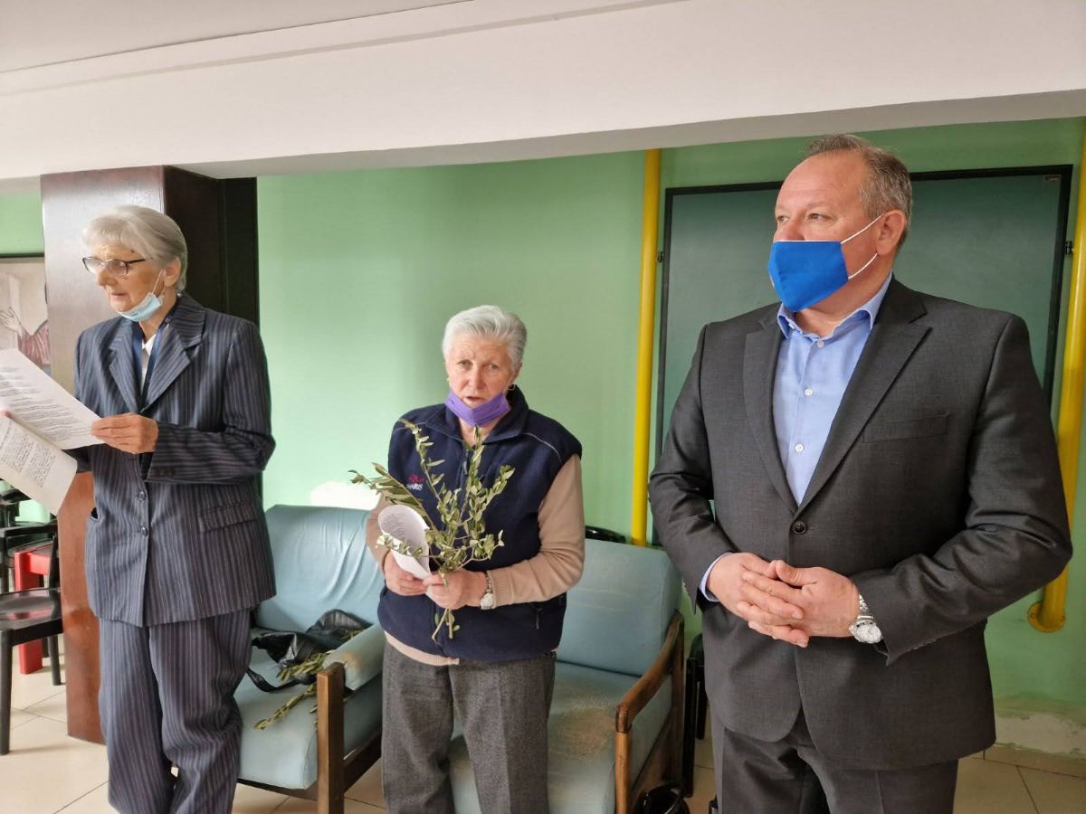 00000284 img 5ef1212ac10091dfb4658c13a237ebc6 v