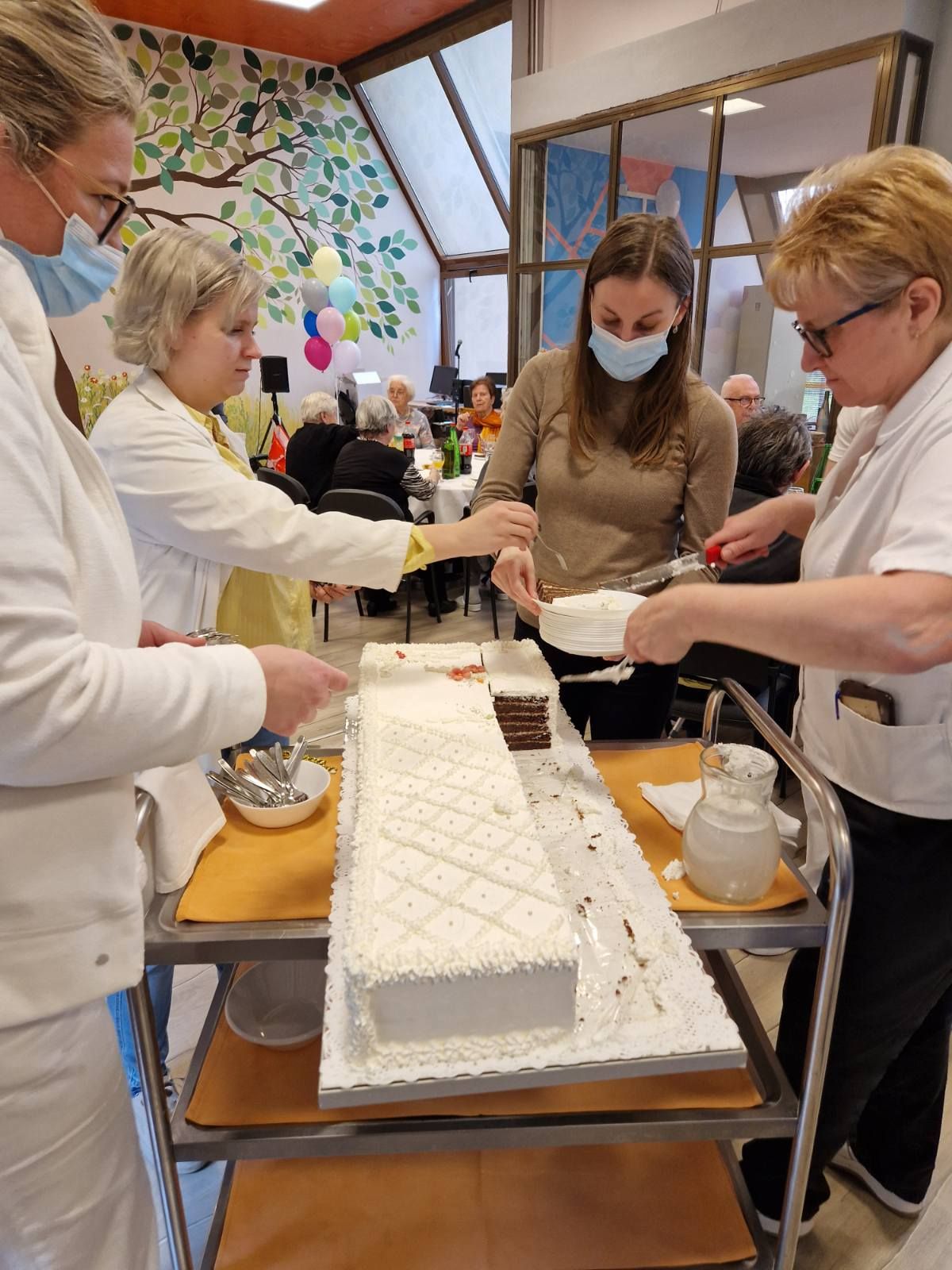 00000295 img 0518db0020858fbc63087e4bb78e3c4a v