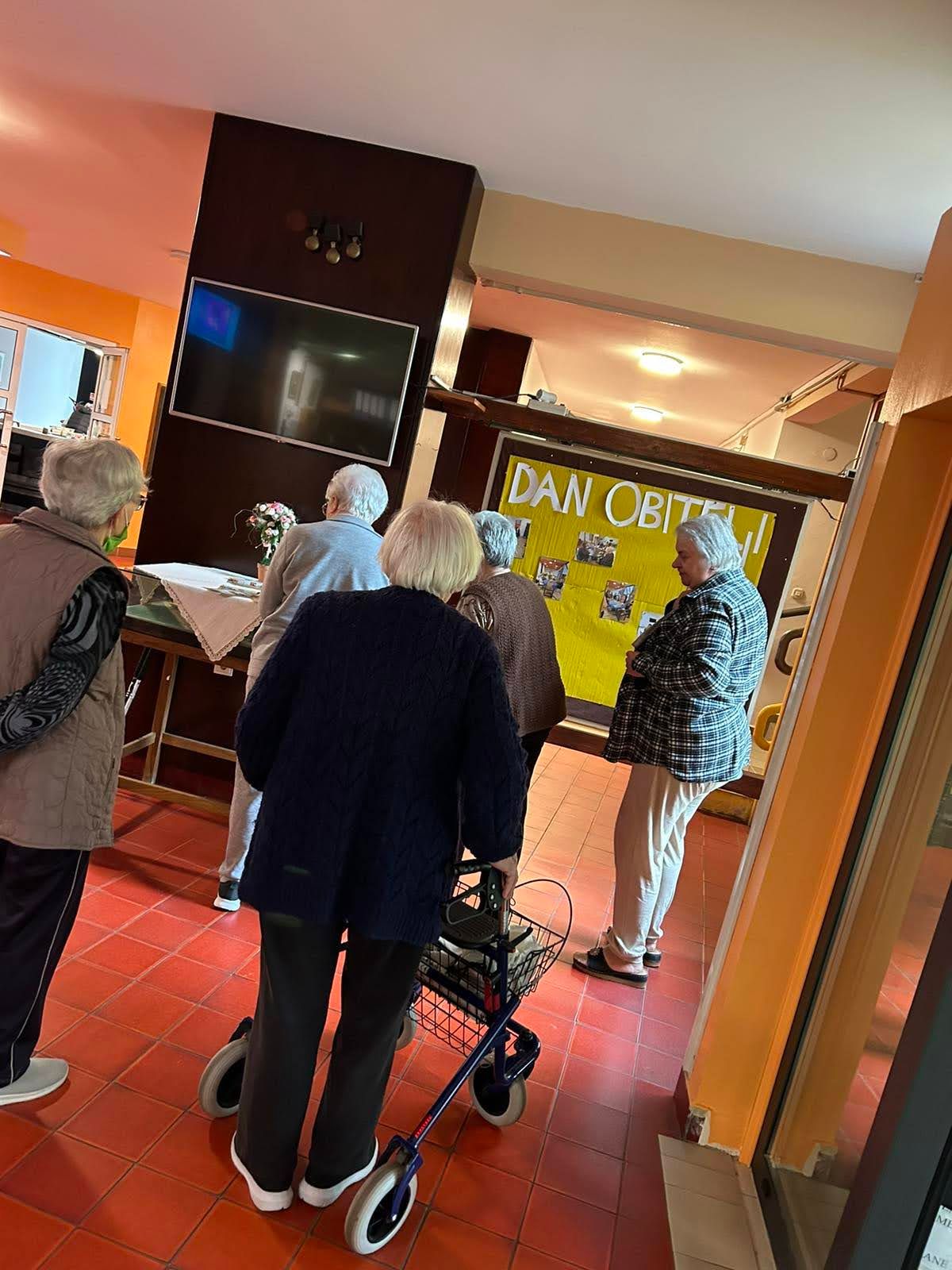 00000332 img fdd2d250de14bc3b6d2099bda1c50549 v