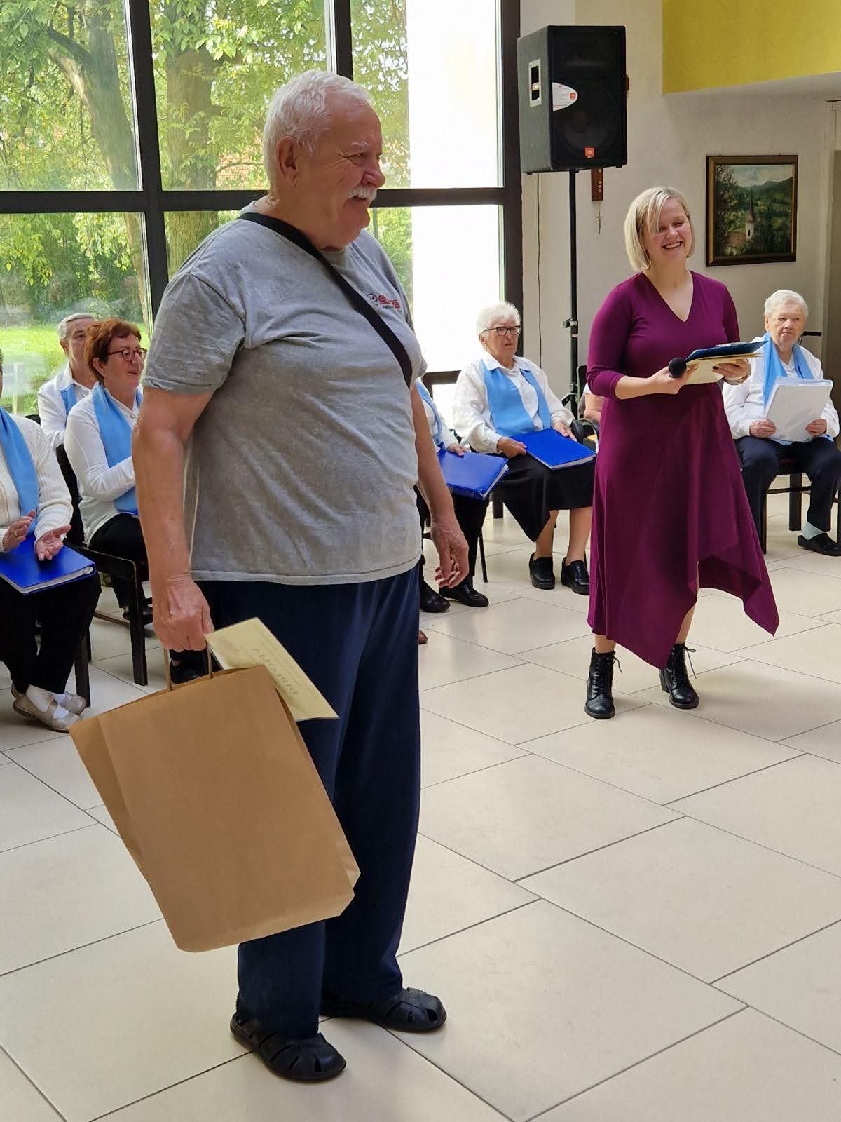 00000353 img 7b51f05d6afbdff2f09baaae713a5d7a v