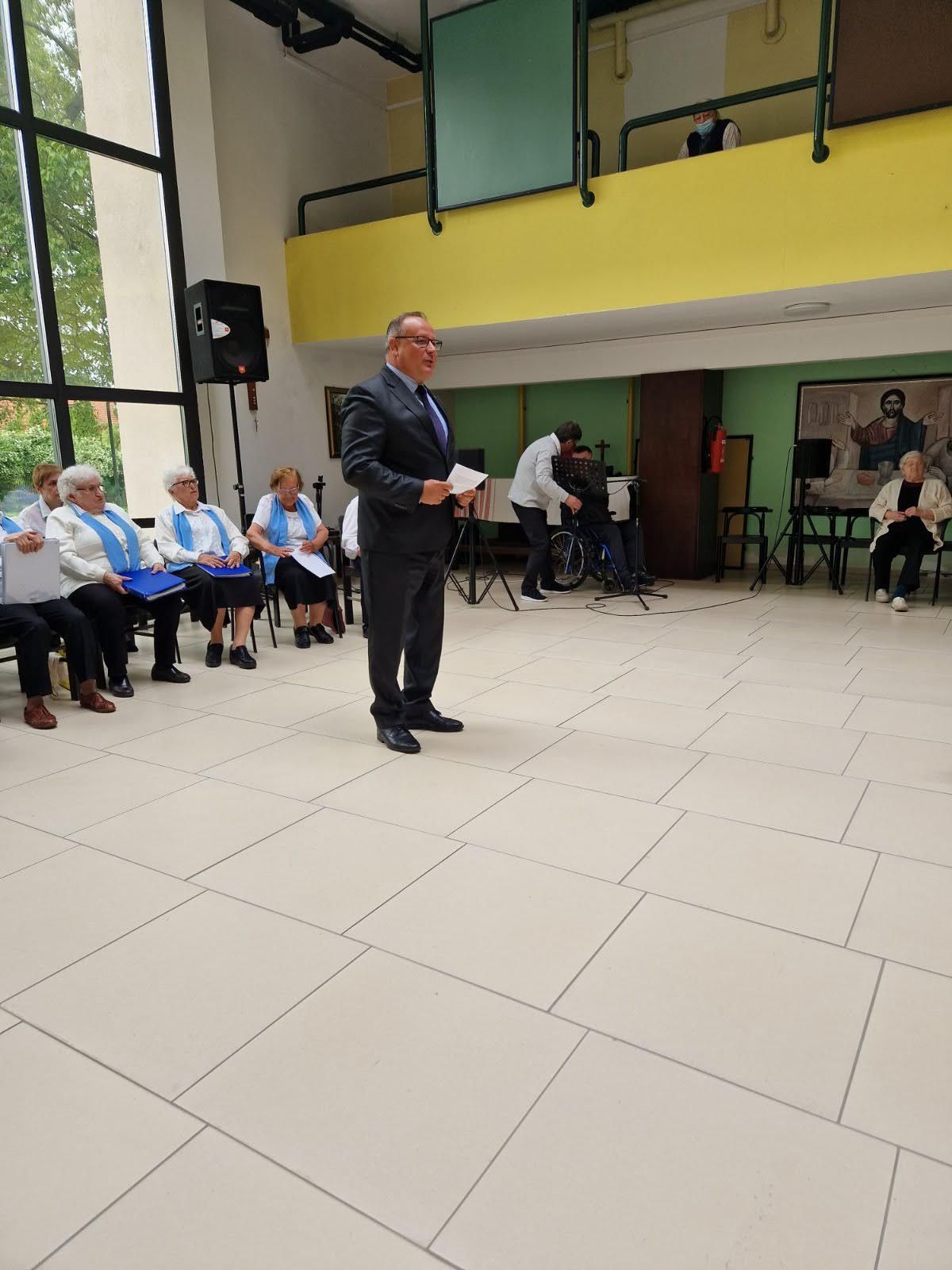 00000357 img 5255cb42b9a8c493d313051636dd4e45 v