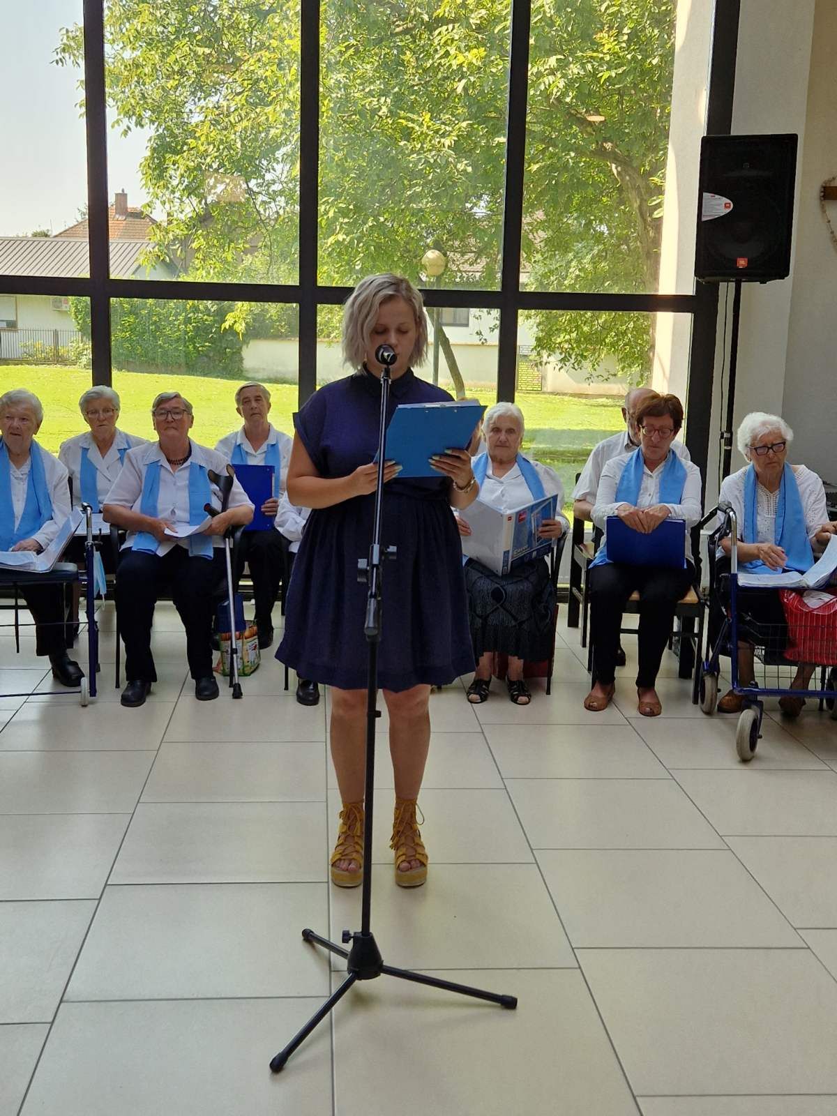 00000406 img e4a5bc87ebddcdb63c7d7ff0ef8ff18f v