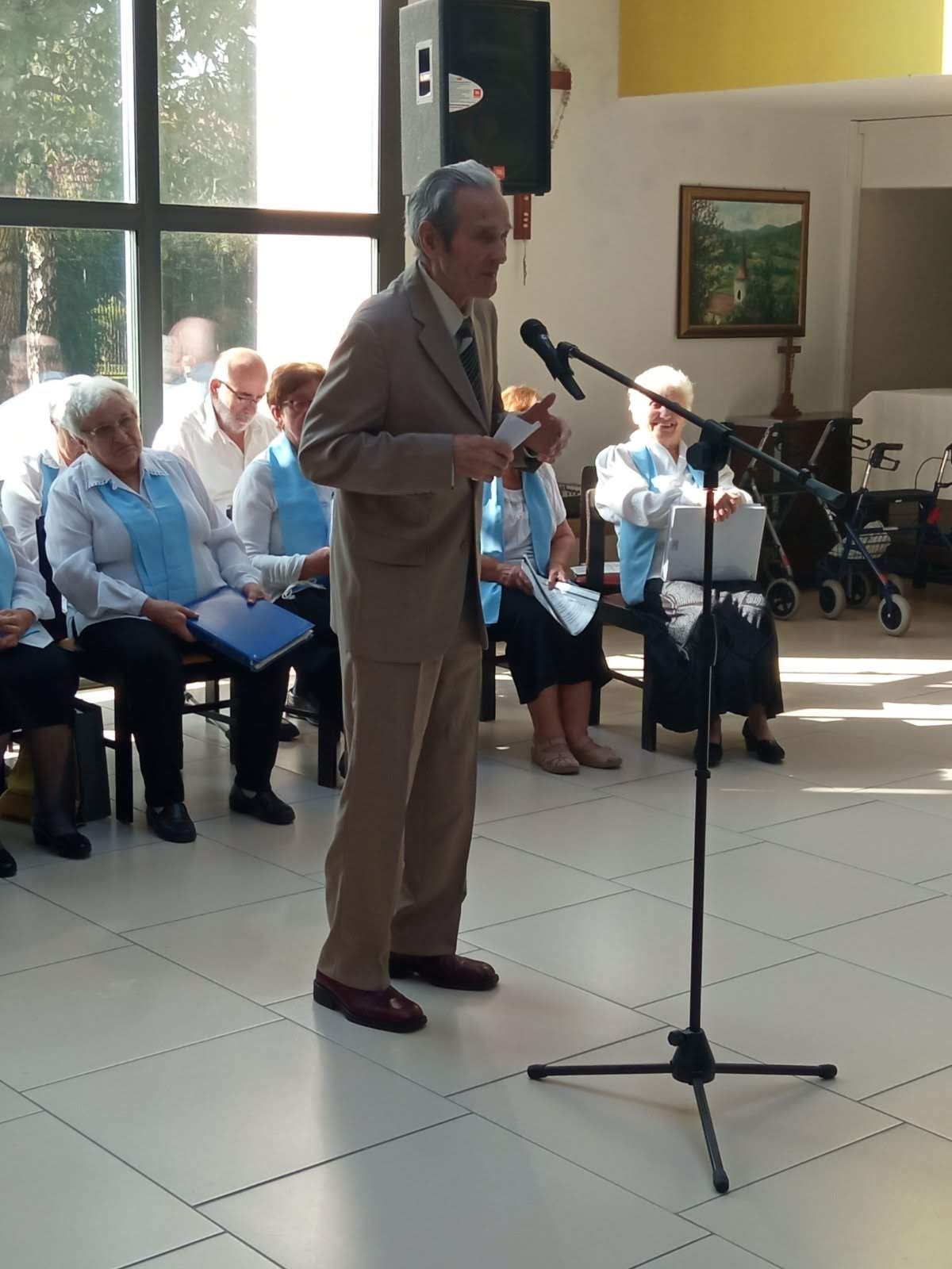 00000445 img f9db6824ee964e0a3630dff72d67f05c v 00000445 img f9db6824ee964e0a3630dff72d67f05c v