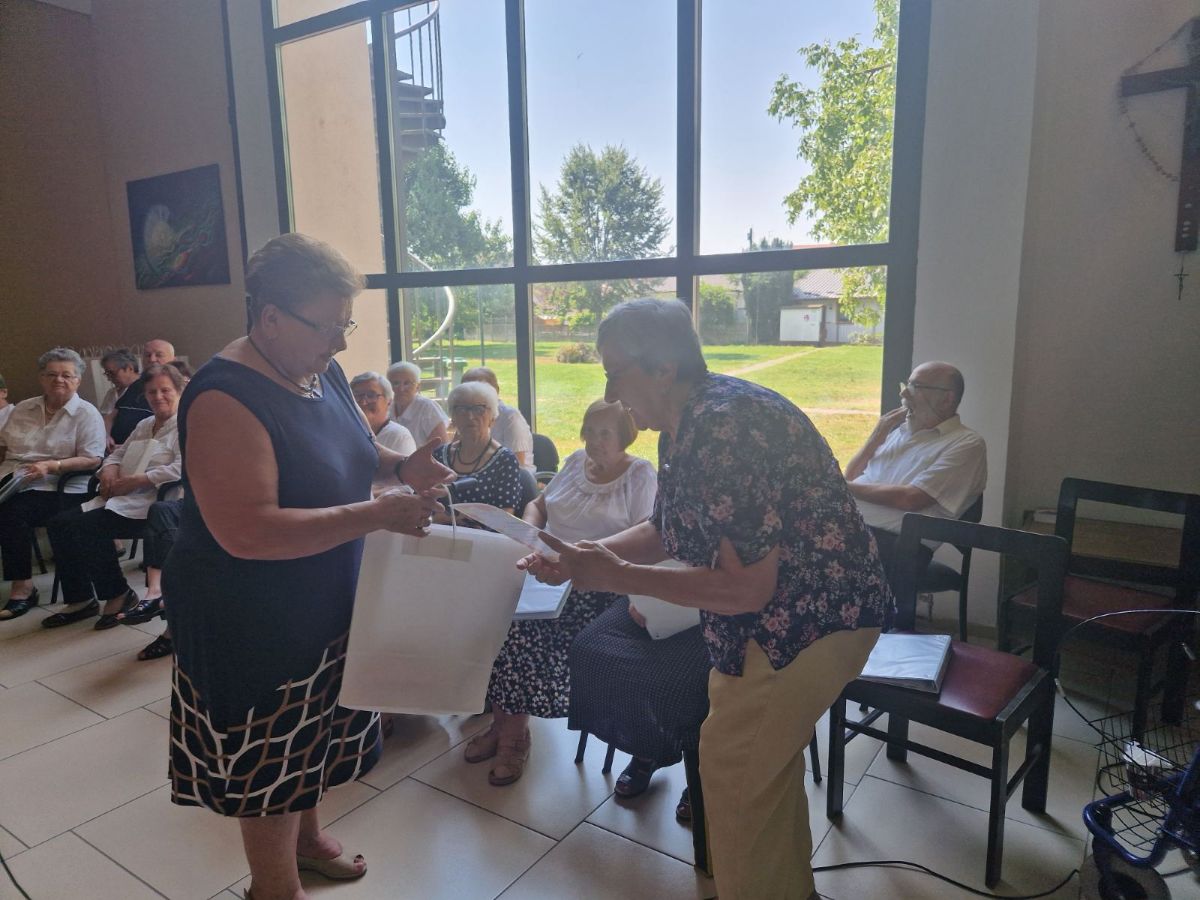 00000550 img 6fec47b9654f55e5a22753597b8c5db7 v