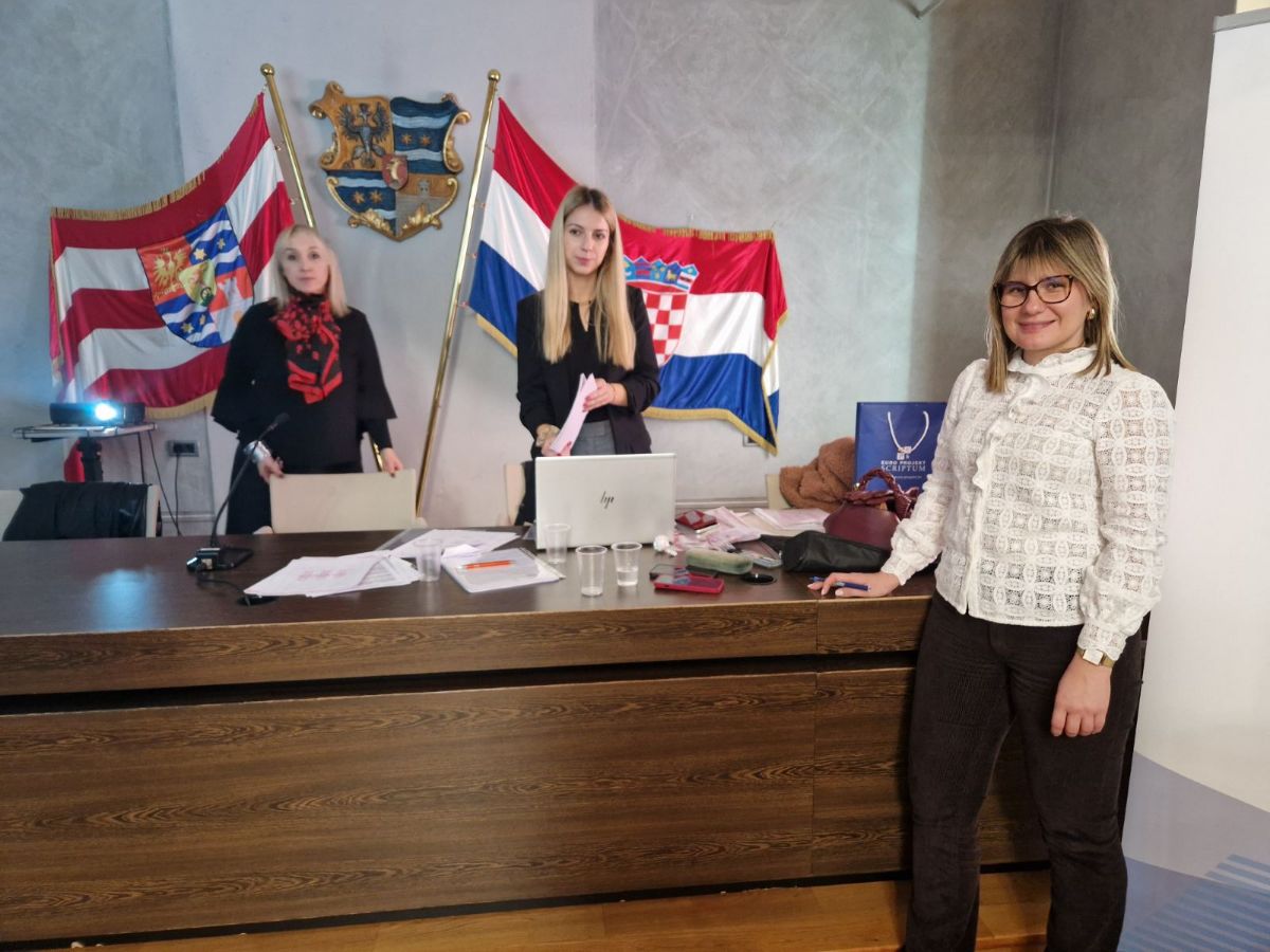 00000620 img b315b03f689e83993a5d85e784f055bb v