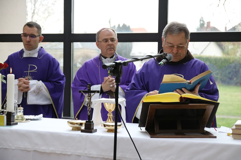 00000698 1 7 00000698 1 7