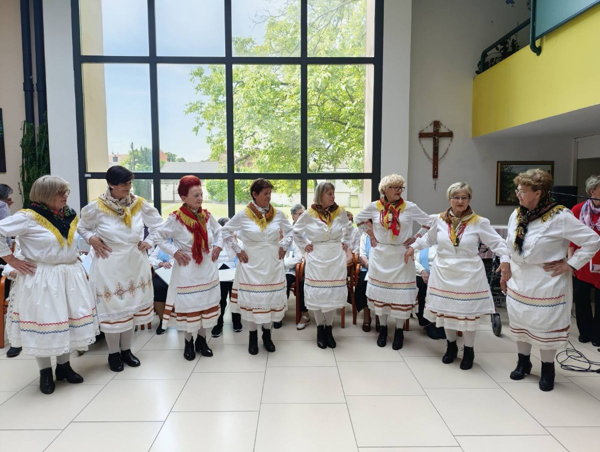 00000761 img 6f48bb7cdf5a836eacbb1bfaf4834f25 v 00000761 img 6f48bb7cdf5a836eacbb1bfaf4834f25 v