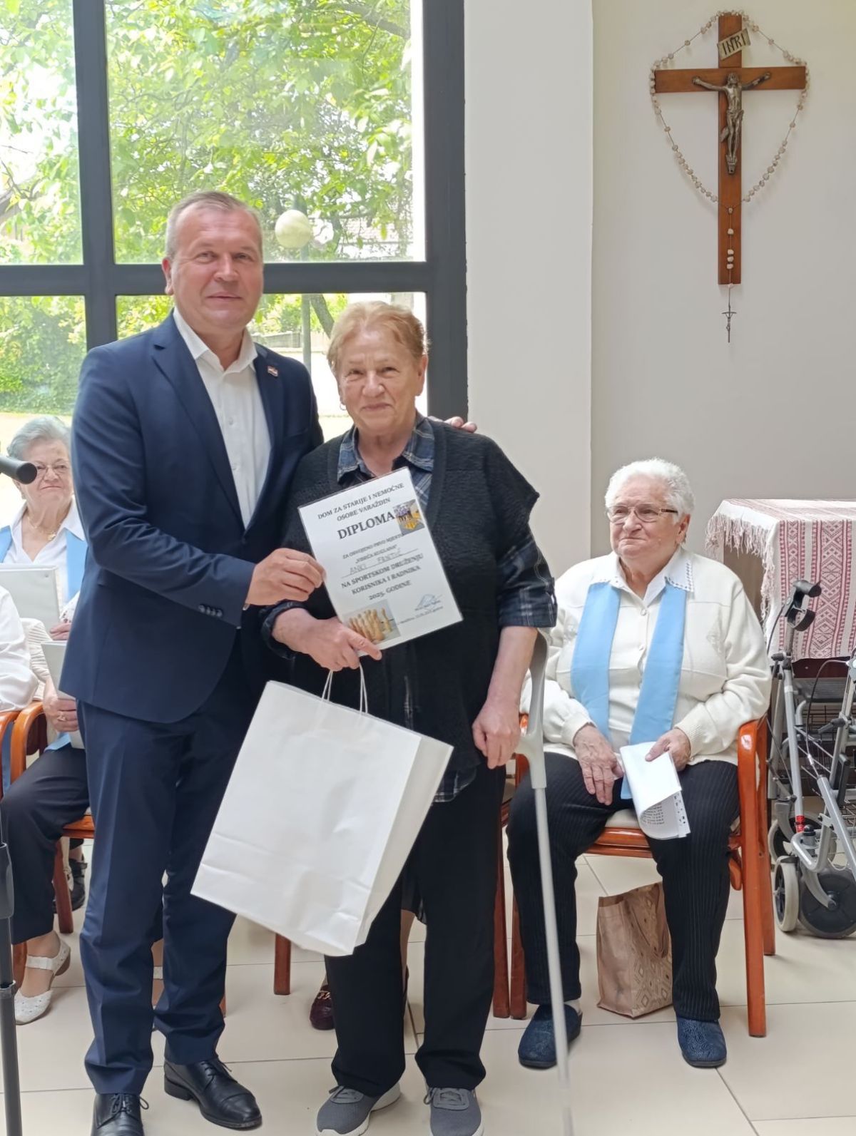 00000772 img 584999c73296ac4528d59d5208eb1a1e v 00000772 img 584999c73296ac4528d59d5208eb1a1e v