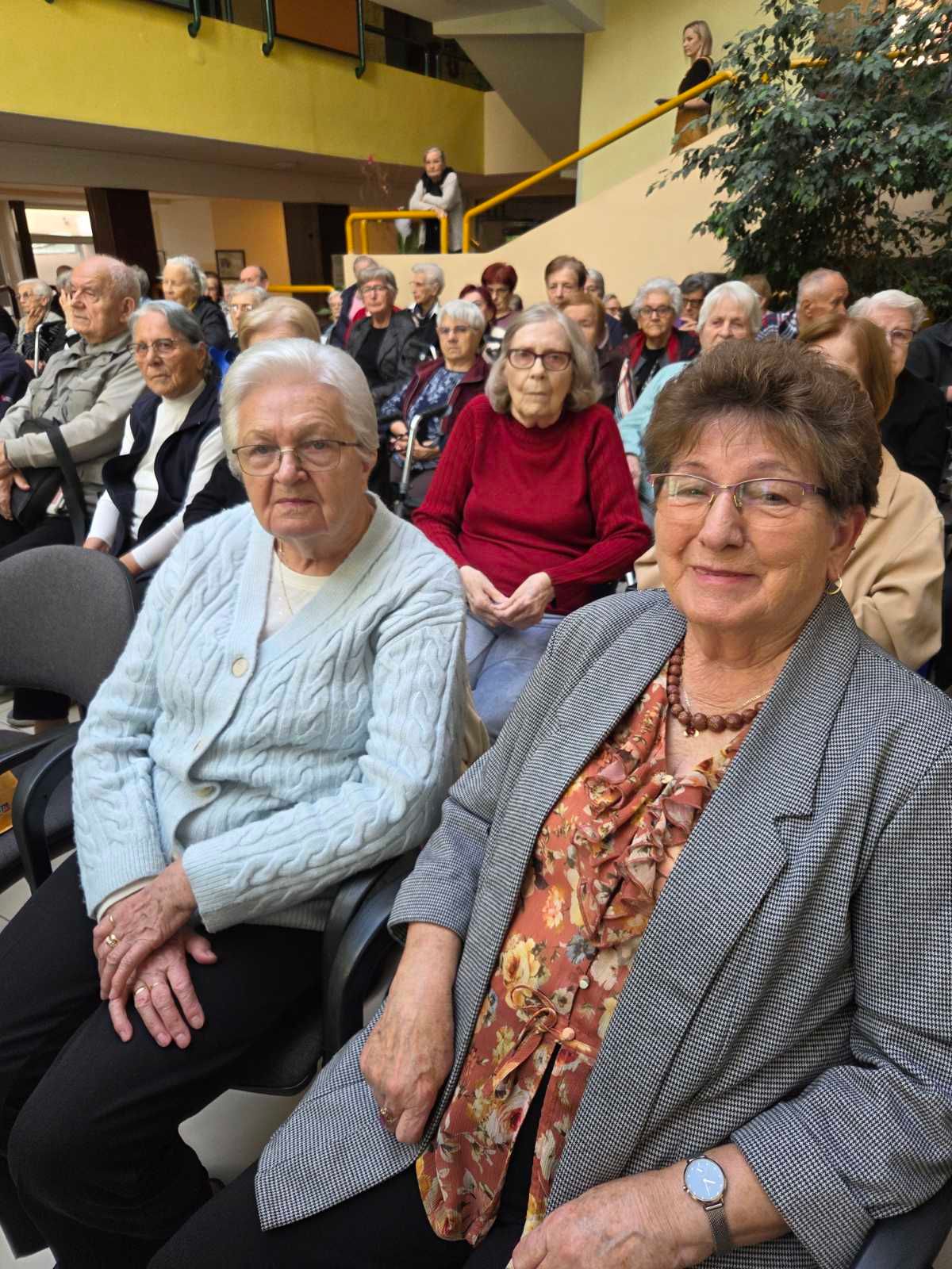 00000830 img e96f2f3ee83fc5e2d7afbabbe982754f v 00000830 img e96f2f3ee83fc5e2d7afbabbe982754f v