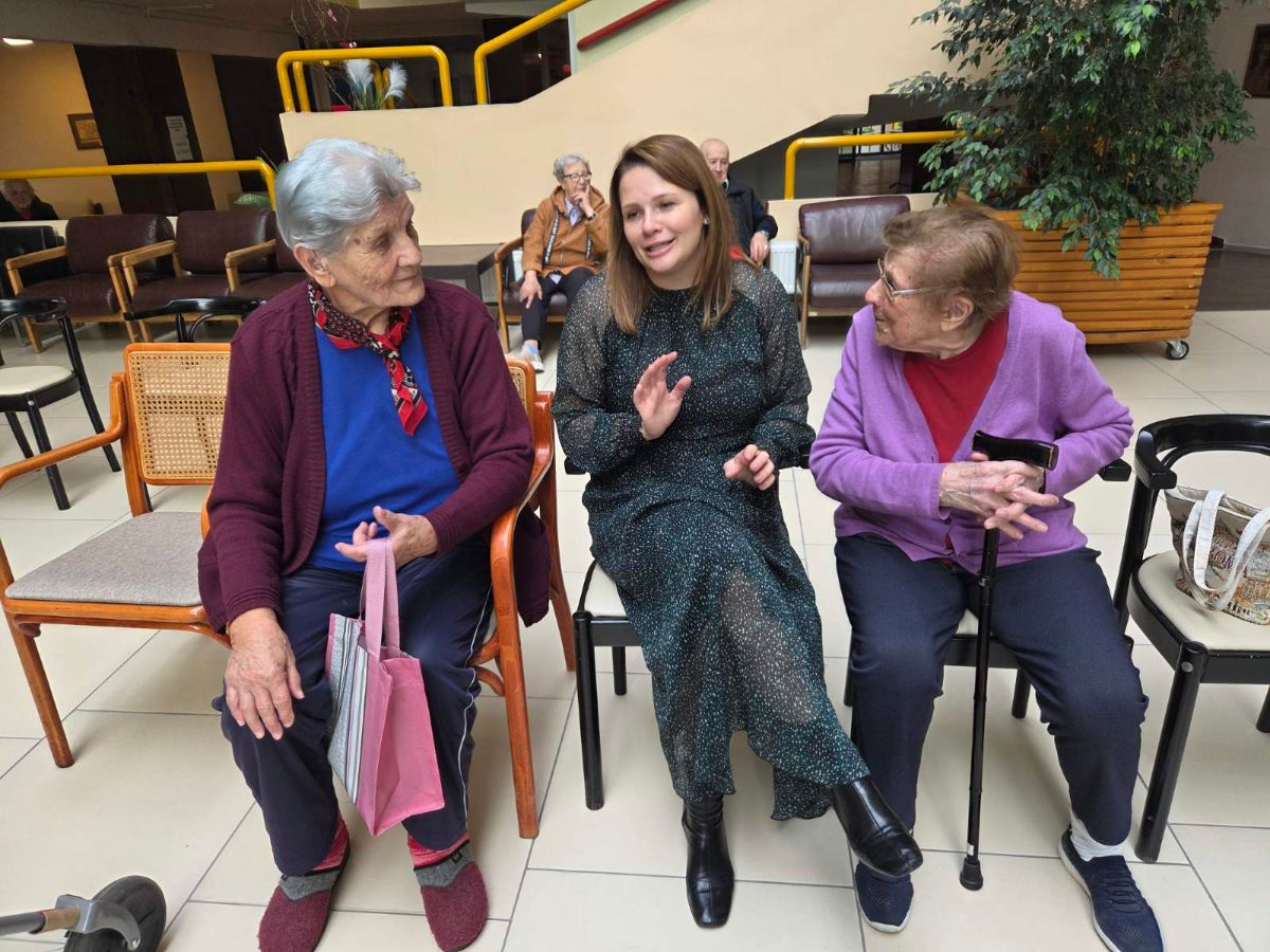 00000835 img 92a2569a18af76d859da69c52b450f67 v