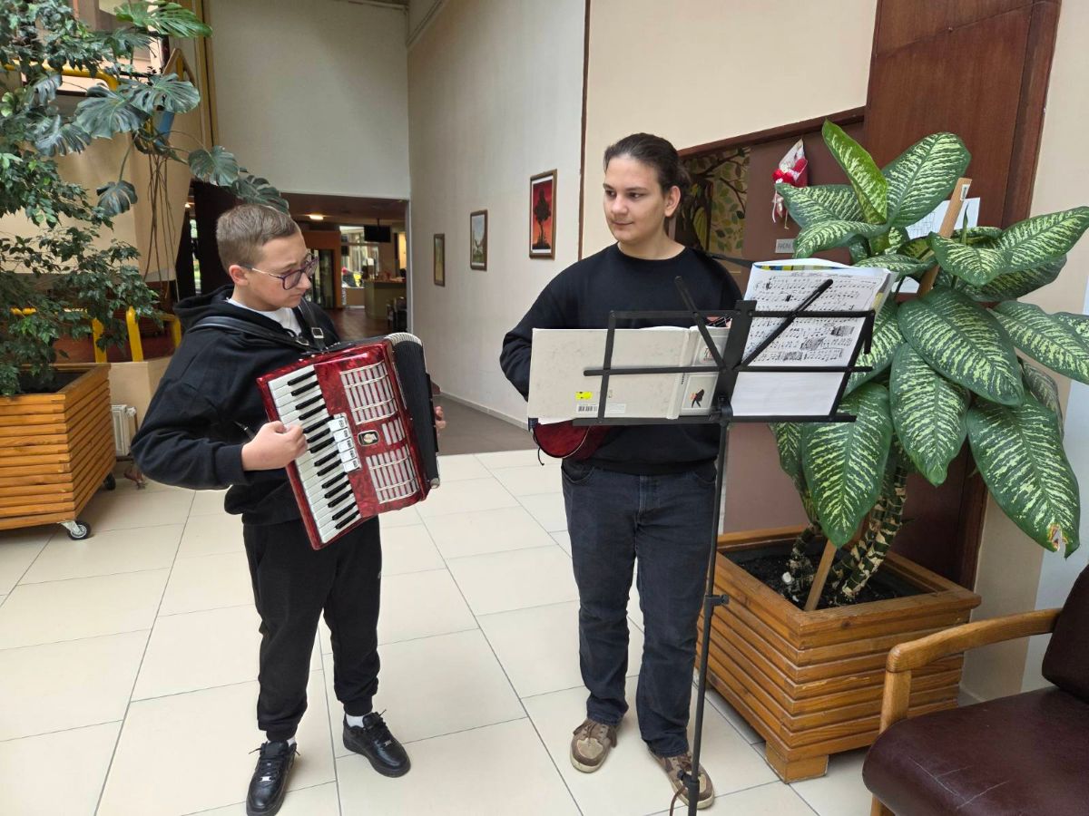 00000837 img 060658c50badece035761b8ece8056b9 v