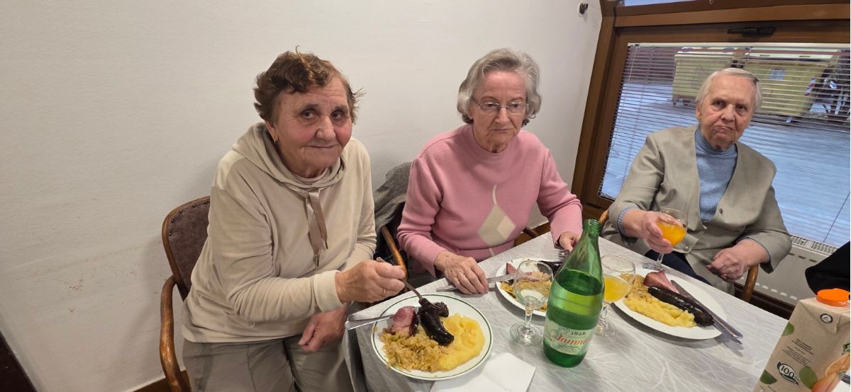 00000858 img e81831f60df36526d5eec0f2c0ef3e54 v