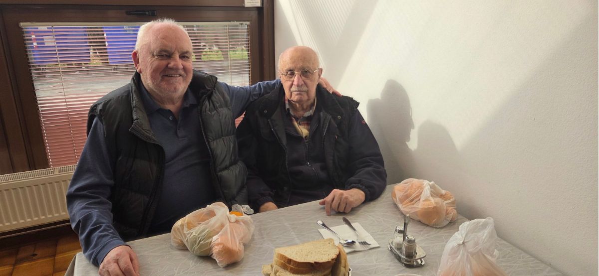 00000884 img 1f21f418df12d3304671d0e53908f98c v