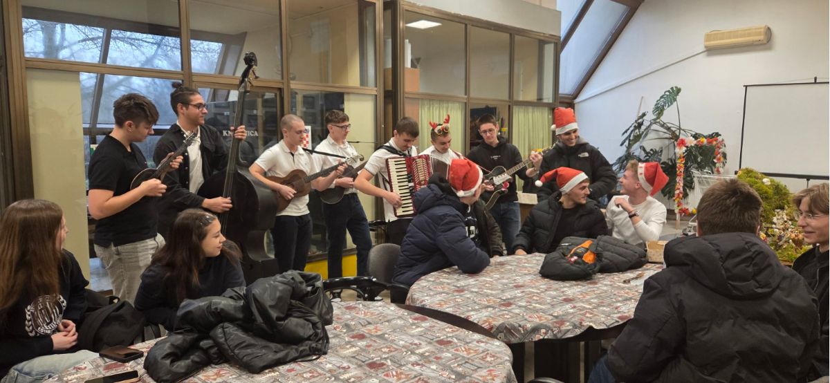 00000919 img 24cc246432ec519620c516fdc185ab0b v