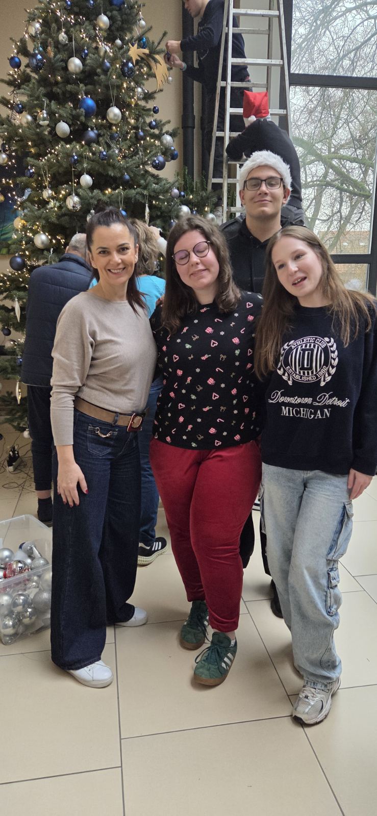 00000925 img e9af332f49bddfbc9b08b38b72f2979b v